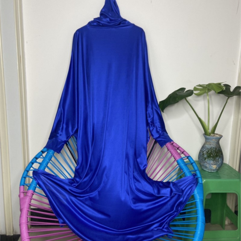 Vestido Maxi Feminino com Capu - Robe Silk Women avaliação e preço